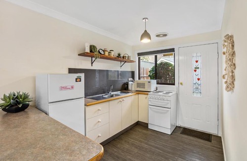 Bright House | Highland Valley Cottage 5