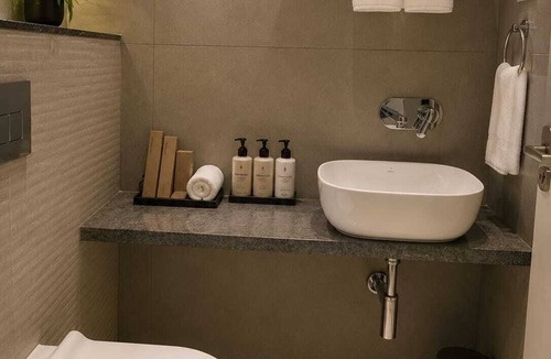 Raipur Hotel | Hiive byConvivial Hotel TelibandhaRaipur