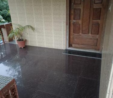 Madikeri House | Hill side estate