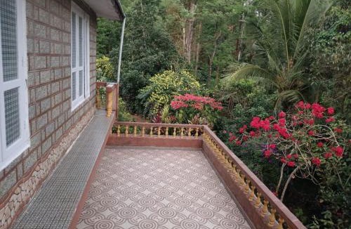 Madikeri House | Hill side estate