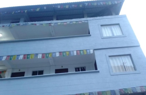 Dirang House | Hill view homestay