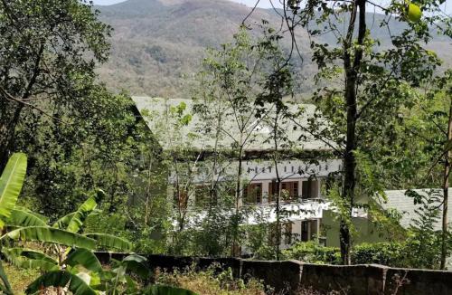 Ponmundi Resort | Hill View Stay Inn Ponmudi