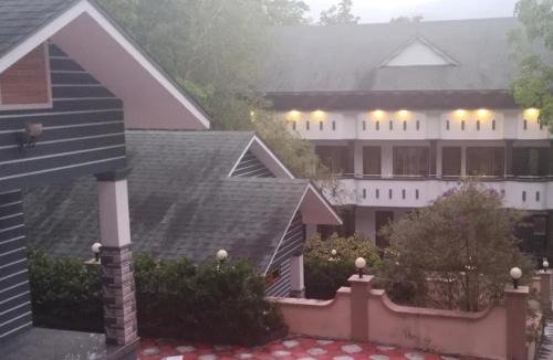 Ponmundi Resort | Hill View Stay Inn Ponmudi