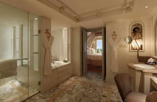 Mumbai Hotel | Hilton Mumbai International Airport