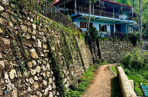 Sirala House | Himalayan Gate