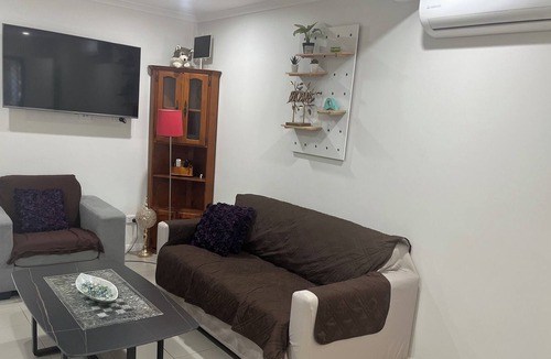 Lalor Park House | Homely Granny Flat, Kings Langley