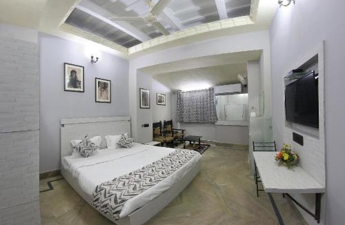 Kolkata House | HOTEL 86B