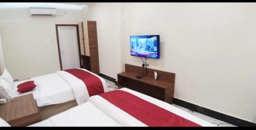Varanasi Hotel | Hotel Aarti