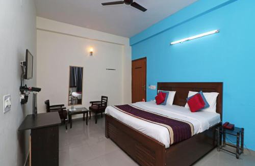 Noida Bed & Breakfast | Hotel Akash Palace