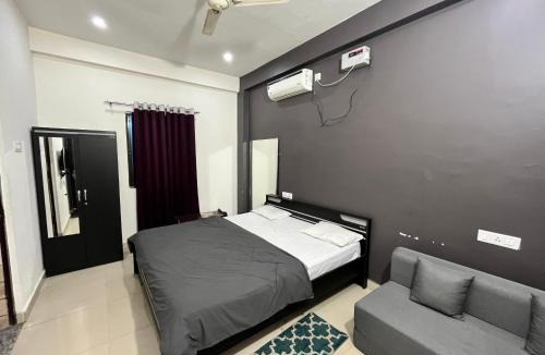 Varanasi Hotel | Hotel Alka Palace