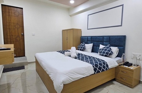 Mahemdavad Hotel | HOTEL APEX INN