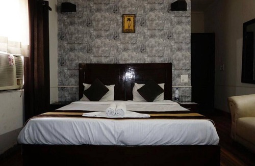 Satna Hotel | hotel ashi