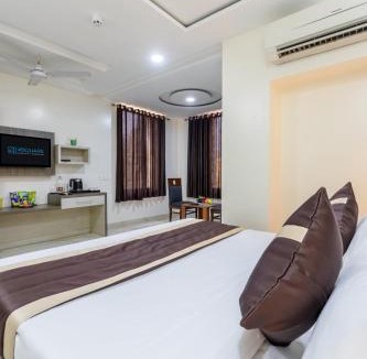 Ghaziabad Hotel | Hotel Ashirwad 2 Km From Ghazaibad Railway Station