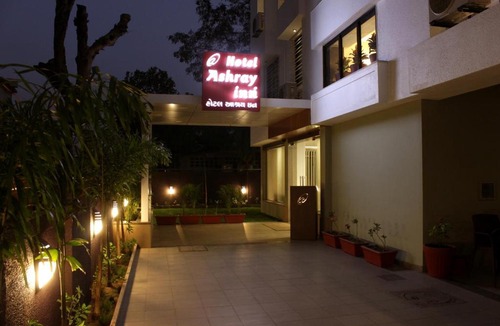 Ahmedabad Hotel | Hotel Ashray Inn
