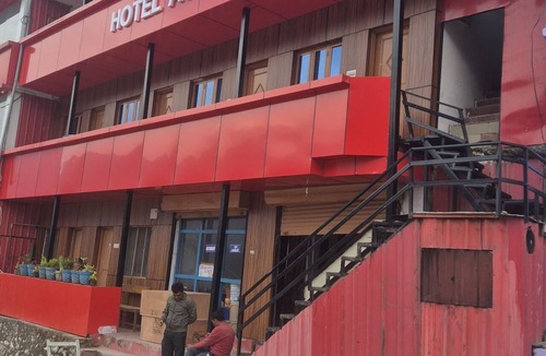 Narainkoti Hotel | Hotel Astha