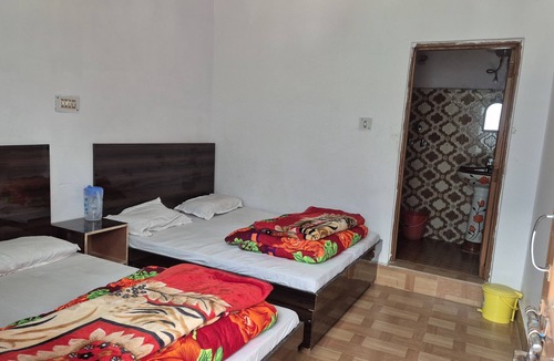 Narainkoti Hotel | Hotel Astha
