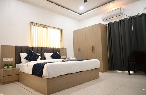 Varanasi Hotel | Hotel Avni