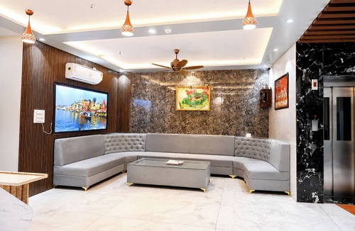 Varanasi Hotel | Hotel B-M-R Near Assi Ghat
