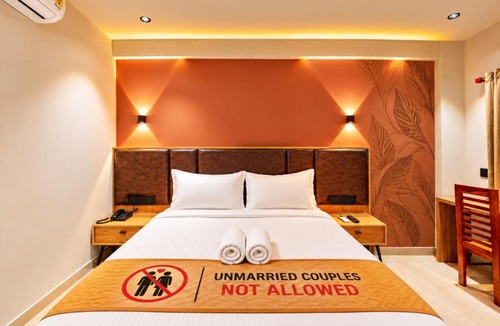 Kozhikode Hotel | Hotel Beverly Plaza - Near Kozhikode Railway Station