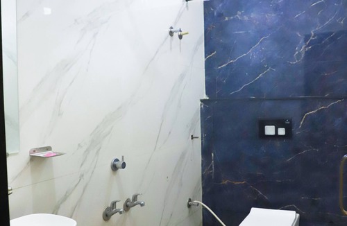 Omkareshwar Hotel | Hotel Bholenath