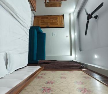 Danapur Hotel | Hotel Blue Neck