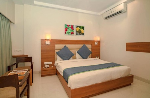 Udaipur City Centre Hotel | HOTEL BLUE ORCHID GROUP OF MR HOTELS