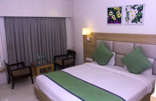 Udaipur City Centre Hotel | HOTEL BLUE ORCHID GROUP OF MR HOTELS