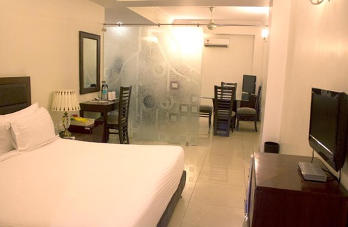 Kaushambi Hotel | Hotel Bluestone