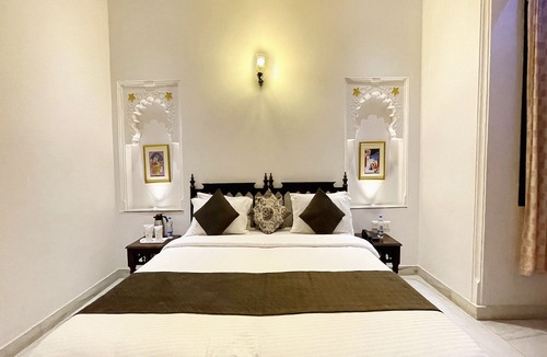 Udaipur City Centre Hotel | Hotel Boheda Palace