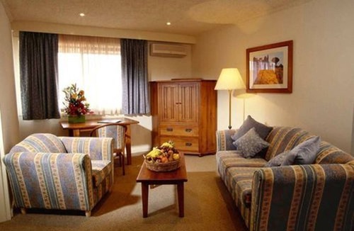 Mount Waverley Hotel | Hotel Bruce County