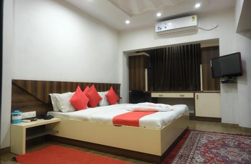Mundra Hotel | HOTEL CENTRE POINT