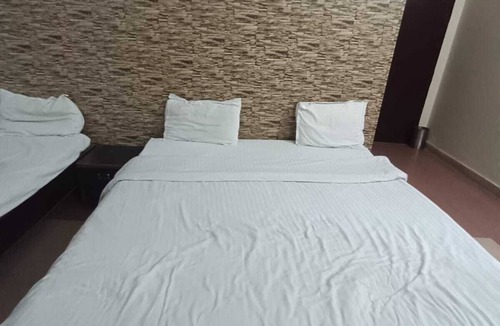 Sarnath Hotel | Hotel Chaitanya Inn