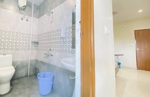 Tirupati Hotel | Hotel Chakrie Residency New