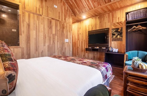 Pahalgam Hotel | Hotel Classy Castle By Nasmu Stays