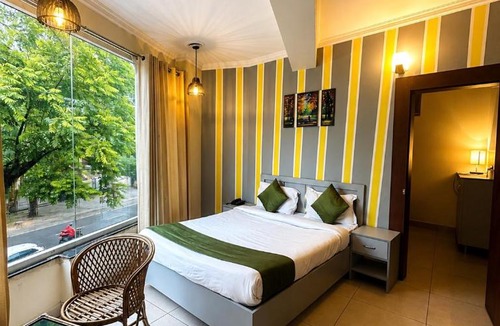 Bullawala Hotel | Hotel Clover Inn malsi