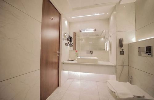 Thampanoor Hotel | Hotel Cordial Sopanam