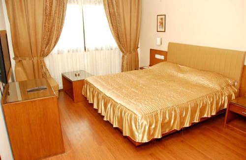 Mangalore Hotel | Hotel Deepa Comforts