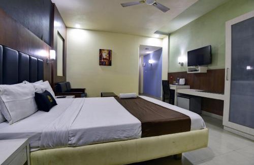 Panvel Hotel | Hotel Devanshi & Banquets by Classy Stay