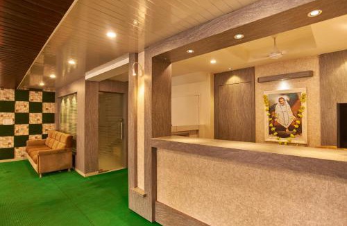 Shirdi Hotel | Hotel Disha Palace