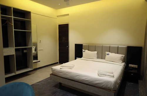 Bangalore City Center Hotel | Hotel DP's Crown