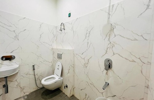 Sultanpur Hotel | Hotel Ellora Inn Sultanpur