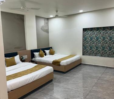 Kalol Hotel | Hotel Embassy Inn