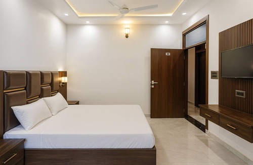 Taj Ganj Hotel | Hotel Empress Grand, 2.5km from Taj Mahal