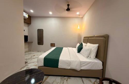 Surat Hotel | Hotel Fortune, Althan