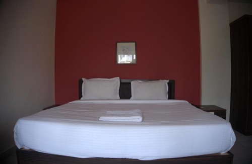 Shenoys Hotel | Hotel Golden Heights Ernakulam