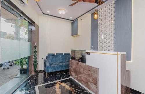 Mumbai Apartment | Hotel Golden Sands Near T2 International Airport Mumbai