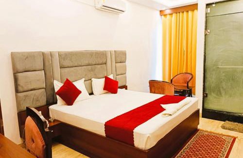 Siwan Resort | Hotel Grand Mau-Rya And Restaurant In Siwan