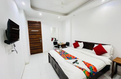 Kalkaji Hotel | Hotel Grand - Near Lotus Temple