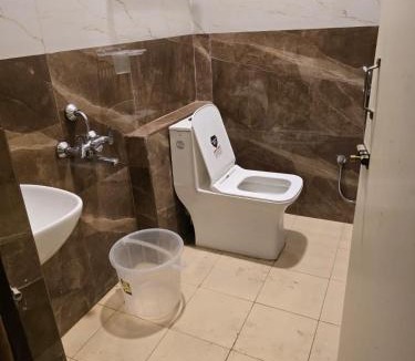 Central Chennai Hotel | Hotel GT Aathika Palace, Parrys