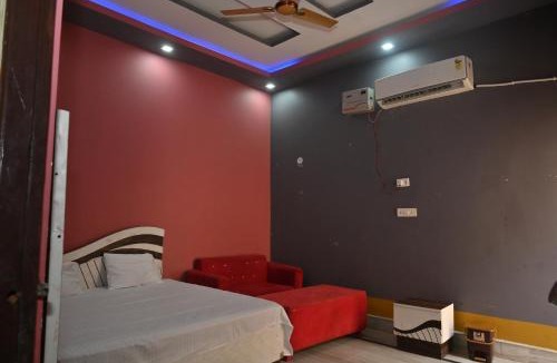 Faizabad House | Hotel Gulmohar palace